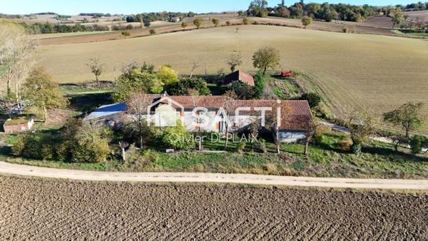 grande ferme à rénover à 5 minutes de Nérac.