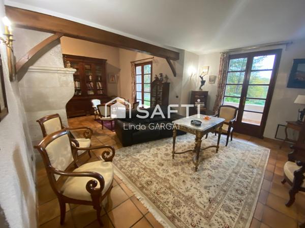 Nouveauté – Maison d’architecte avec piscine, cheminée et dépendances à Pont-du-Casse