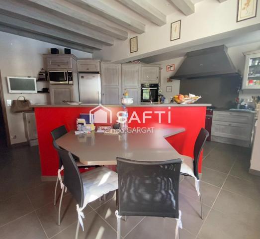 Nouveauté – Maison d’architecte avec piscine, cheminée et dépendances à Pont-du-Casse