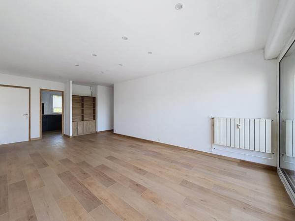 Appartement
         3 pièces
        - 69 m² Exclusivité 164 000 € *