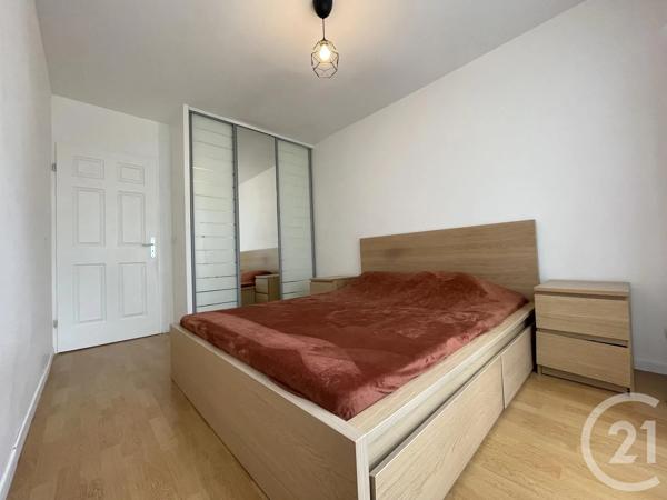 Appartement F3 à vendre  3 pièces - 62,80 m 2   ELANCOURT  - 78
