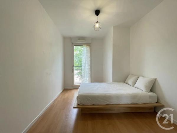 Appartement F3 à vendre  3 pièces - 62,80 m 2   ELANCOURT  - 78