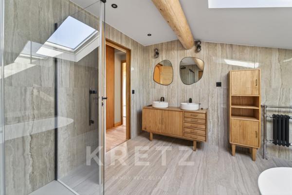 Propriété d’exception à Eygalières – Domaine d'1 hectare, villa contemporaine 500 m², vue Alpilles