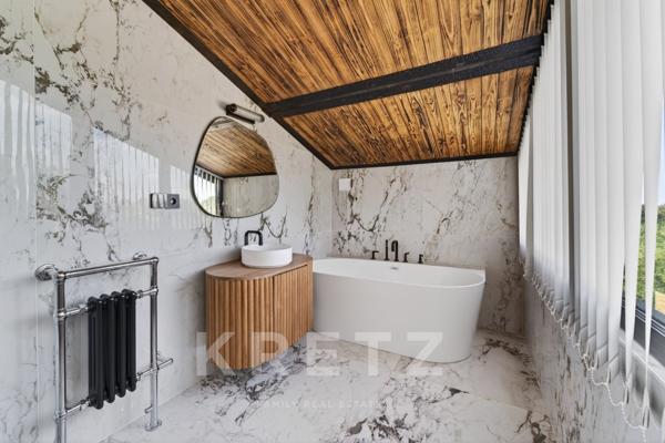 Propriété d’exception à Eygalières – Domaine d'1 hectare, villa contemporaine 500 m², vue Alpilles
