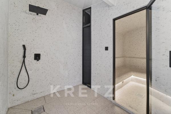 Propriété d’exception à Eygalières – Domaine d'1 hectare, villa contemporaine 500 m², vue Alpilles