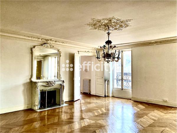 Appartement 7 pièces - 227 m²