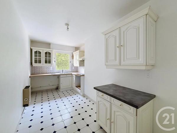 Appartement 4 Pièces à vendre  4 pièces - 92,58 m 2   AVON  - 77