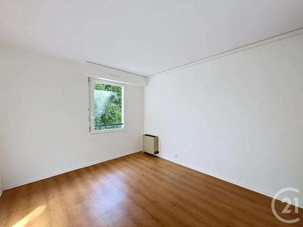 Appartement 4 Pièces à vendre  4 pièces - 92,58 m 2   AVON  - 77
