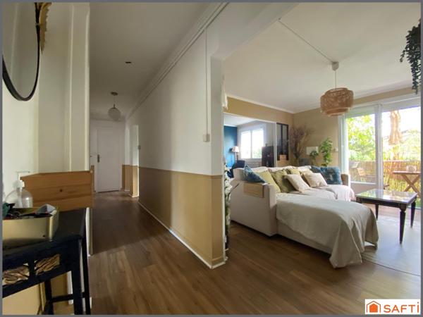 Entre le Parc Bordelais et le Golf CHARMANT T3 75m2 / LUMINEUX / BALCON / RANGEMENTS / DEUX CHAMBRES /  GARAGE FERME !!