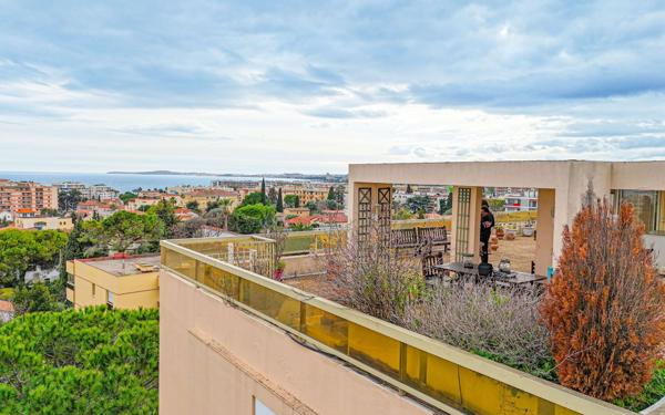 Appartement à vendre    5 pièces • 111,90 m2 Cagnes-sur-Mer