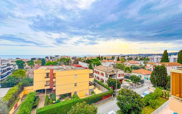 Appartement à vendre    5 pièces • 111,90 m2 Cagnes-sur-Mer