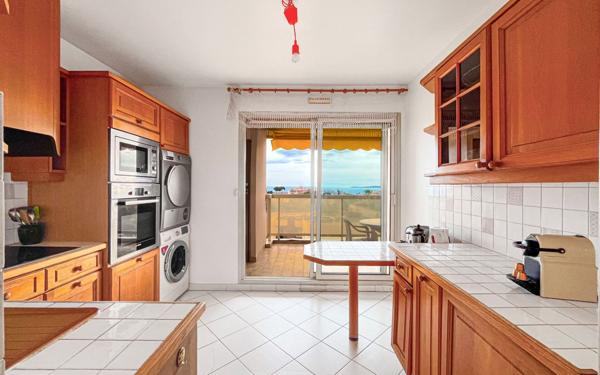 Appartement à vendre    5 pièces • 111,90 m2 Cagnes-sur-Mer