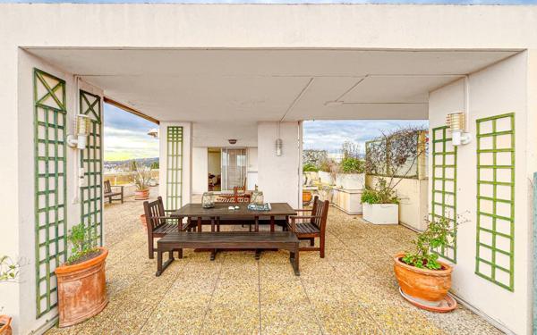 Appartement à vendre    5 pièces • 111,90 m2 Cagnes-sur-Mer