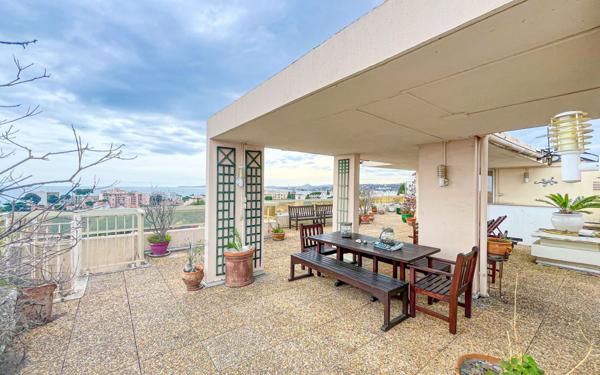 Appartement à vendre    5 pièces • 111,90 m2 Cagnes-sur-Mer