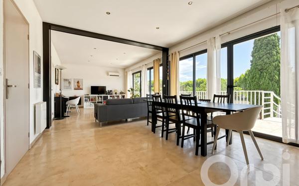 Maison à vendre    8 pièces •  Bollène