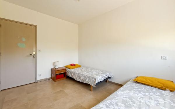 Maison à vendre    8 pièces •  Bollène