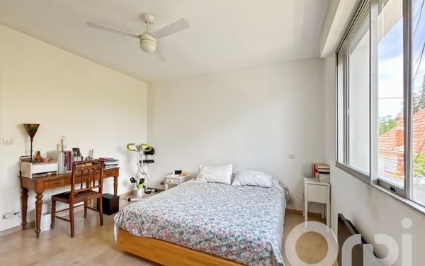 Maison à vendre    8 pièces •  Bollène