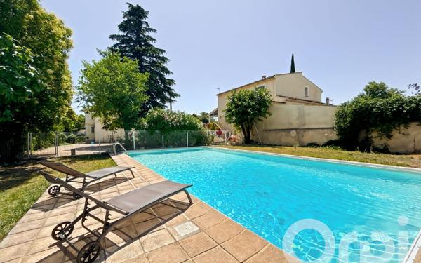 Maison à vendre    8 pièces •  Bollène