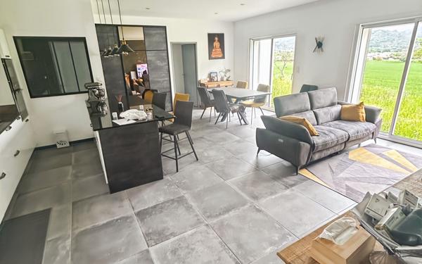 Maison à vendre    4 pièces •  Gréoux-les-Bains