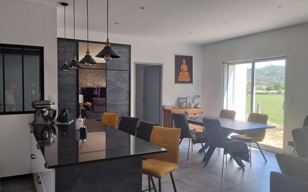 Maison à vendre    4 pièces •  Gréoux-les-Bains