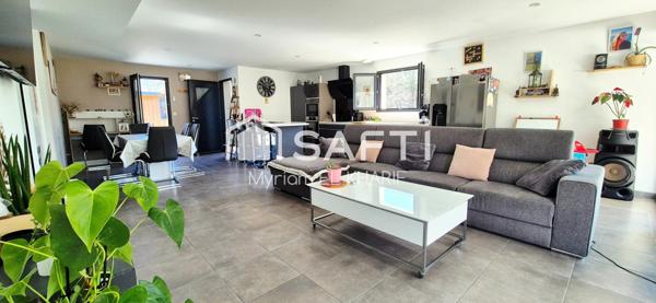 Contemporaine avec piscine – Cadre privilégié