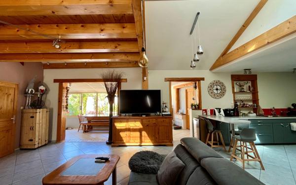 Maison à vendre    4 pièces •  Mauzé-sur-le-Mignon