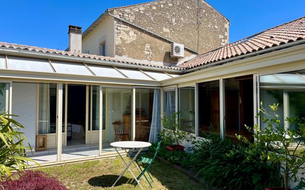 Maison à vendre    4 pièces •  Mauzé-sur-le-Mignon