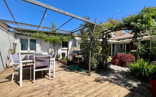 Maison à vendre    4 pièces •  Mauzé-sur-le-Mignon