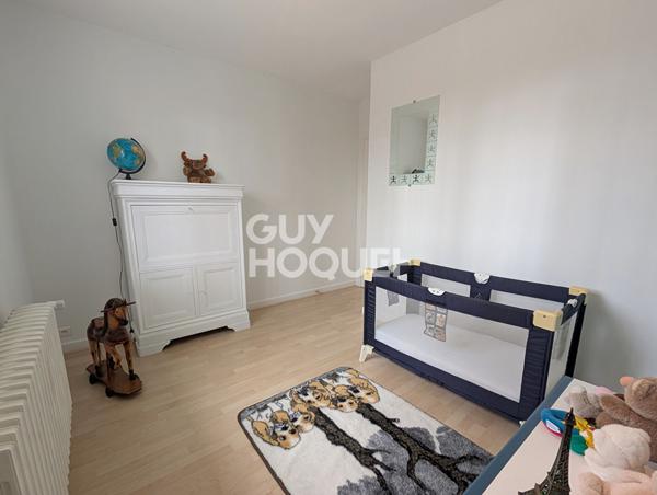 Maison Ecole Valentin, 6 chambres, terrain 26 ares