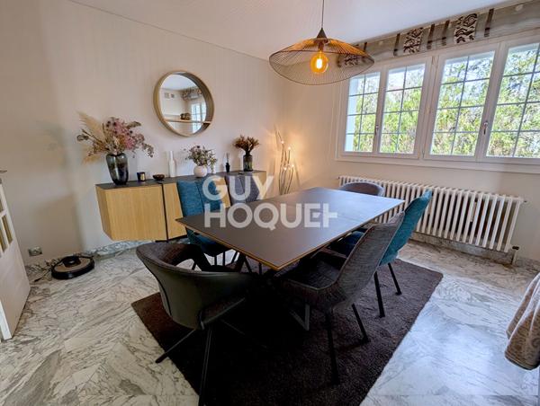 Maison Ecole Valentin, 6 chambres, terrain 26 ares