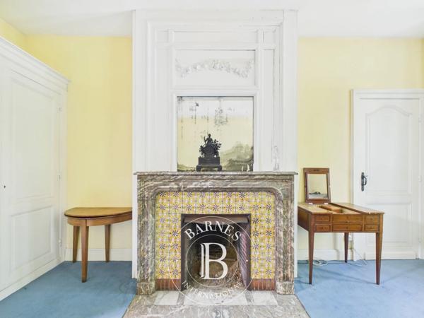 Loos, Château 3 Chambres -  221 m² à vendre