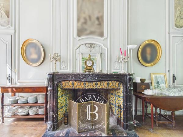 Loos, Château 3 Chambres -  221 m² à vendre