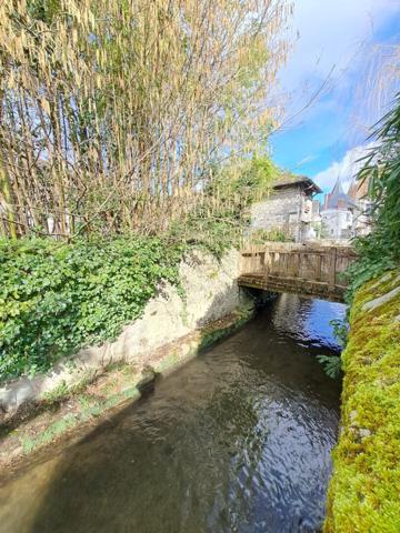 STUDIO EN PLEIN COEUR DU CENTRE VILLE D'ETAMPES