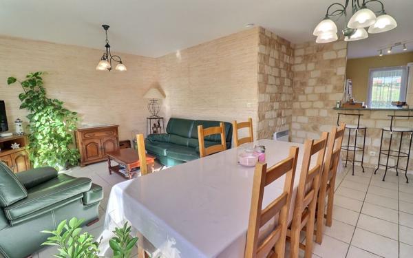 Maison à vendre    5 pièces •  Morestel