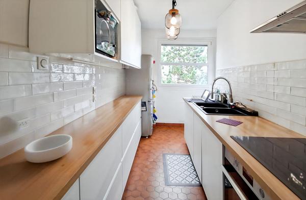 SURESNES 10' gare Sncf vue Dégagée