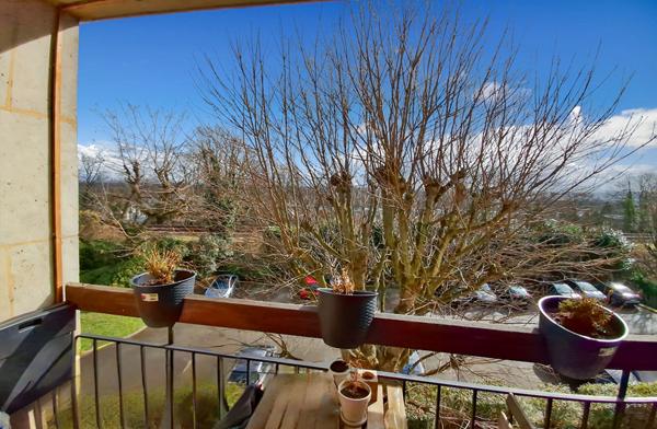 SURESNES 10' gare Sncf vue Dégagée