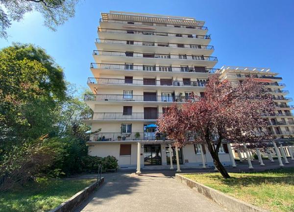 Appartement à vendre    3 pièces • 84,42 m2 Grenoble