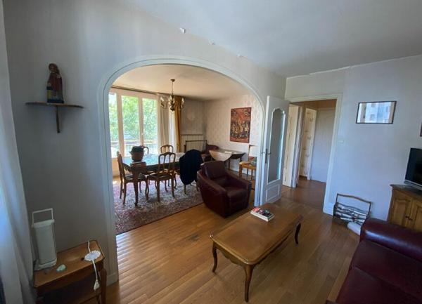 Appartement à vendre    3 pièces • 84,42 m2 Grenoble