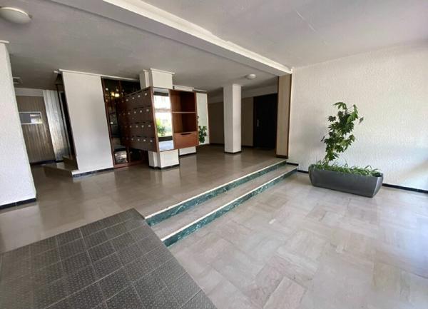 Appartement à vendre    3 pièces • 84,42 m2 Grenoble