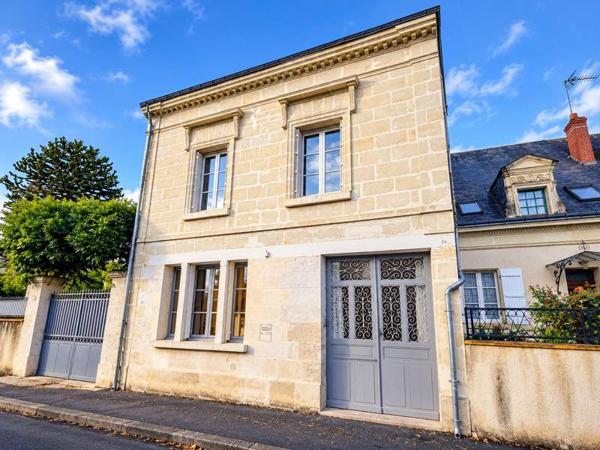 Maison à vendre 270 810 € Pocé-sur-Cisse 8 p 231 m² DPE D