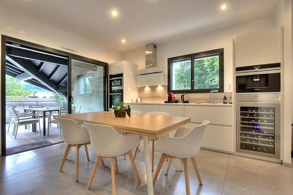 Appartement Aix-les-Bains 4 pièce(s) 106 m2 avec terrasse, garage double et places de parking