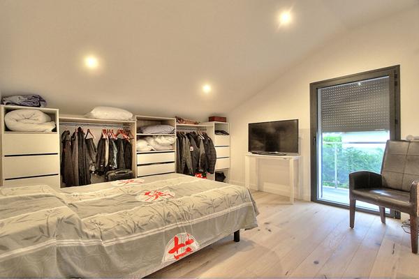 Appartement Aix-les-Bains 4 pièce(s) 106 m2 avec terrasse, garage double et places de parking