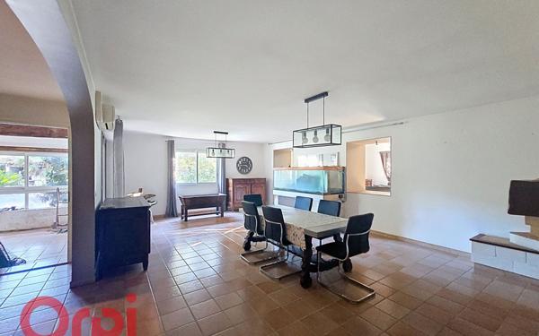 Maison à vendre    5 pièces •  Lansargues