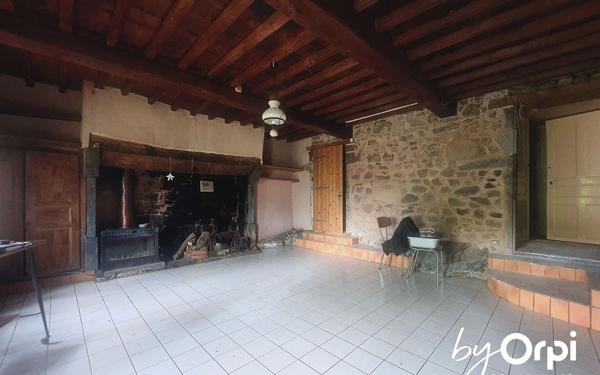 Maison à vendre    3 pièces • 81,85 m2 Saint-Georges-de-Mons