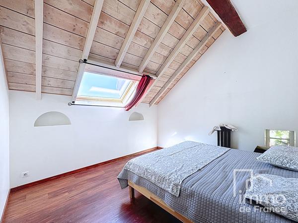 MAISON CHEZERY FORENS  270 m2