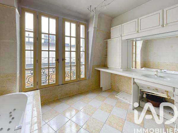 Appartement à vendre 6 pièces 159,91 m² Paris 11