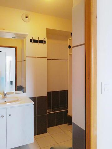 Petite pépite à deux pas du centre d' Embrun!!! Rare sur le secteur!!