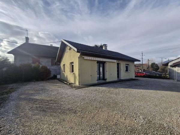 Vions maison de plain-pied sur 359m² de terrain