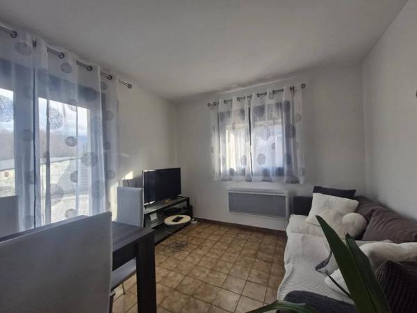 Vions maison de plain-pied sur 359m² de terrain