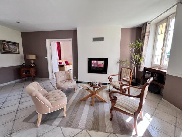 Maison à VERNON, 27200 - 8 pièces 237m²